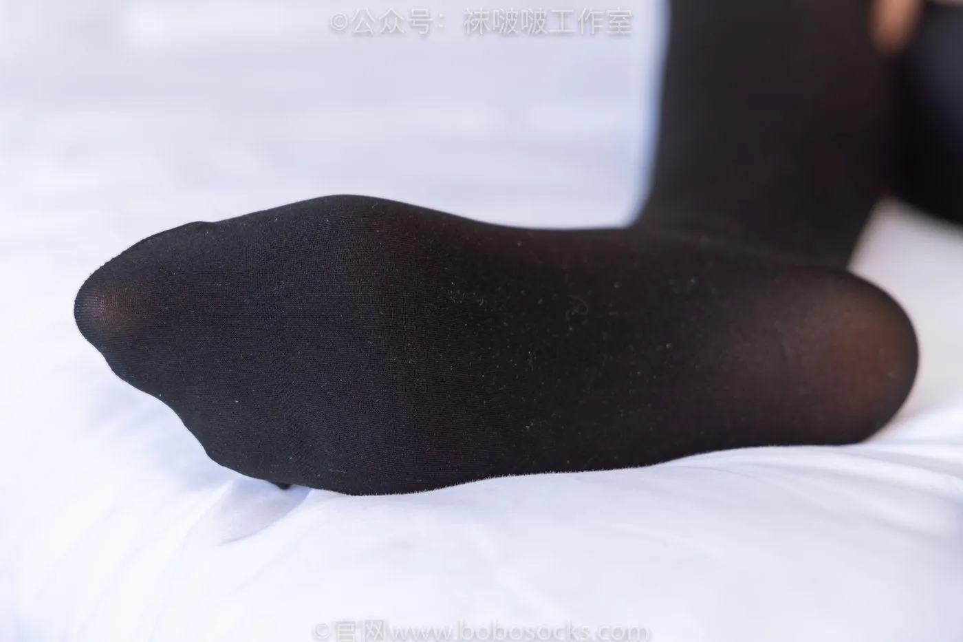 [BoBoSocks袜啵啵]NO.090 小甜豆-高跟鞋、厚黑丝 [140P]插图2